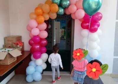 Πολύχρωμα μπαλόνια για το Νηπιαγωγείο Δερβιτσάνης