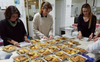 45 Γεύματα σε άπορες οικογένειες στο Αργυρόκαστρο